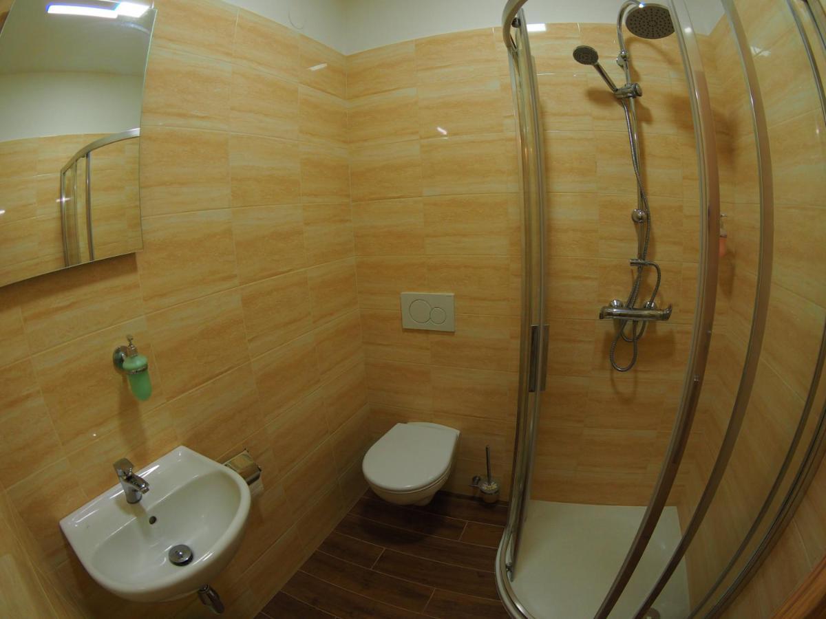 Hotel Britannia Vsetin Exterior photo